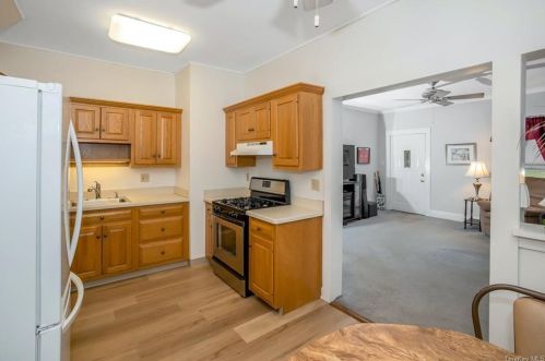 108 Rdg Rd, Valley Cottage NY 10989-2465 exterior