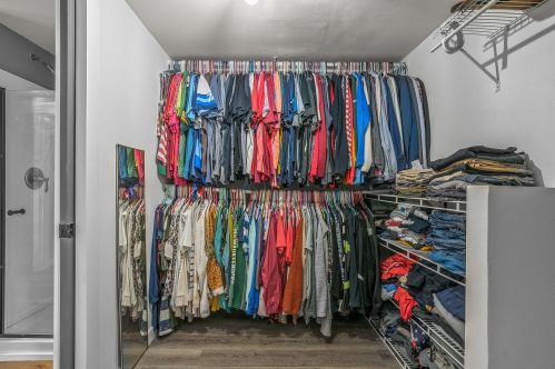 3901 86, Milwaukee WI 53222-2833 exterior