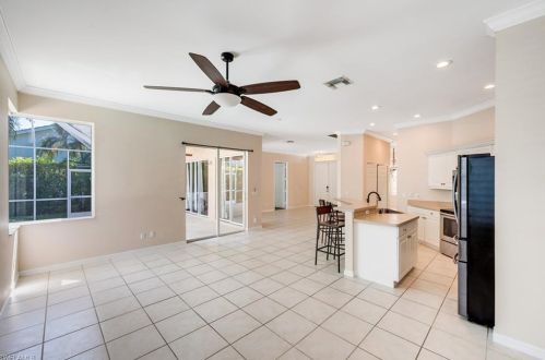 133 Palmetto Dunes Cir, Naples FL 34113-7558 exterior