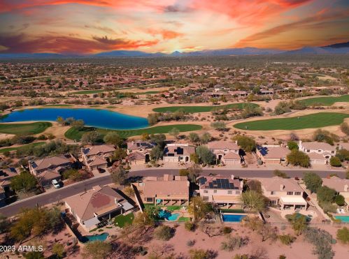 22037 55th St, Phoenix AZ  85054-7151 exterior