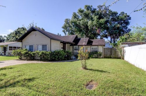 208 Broad St, Tampa FL  33604-4004 exterior