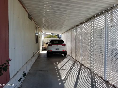 1705 Charleston Ave, Phoenix AZ 85023-1218 exterior