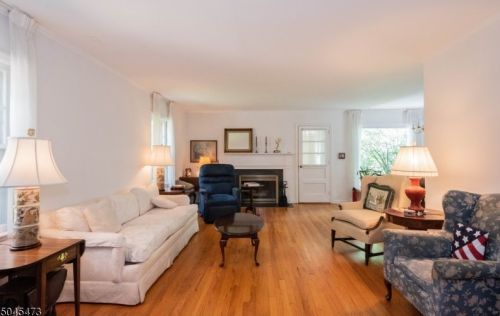 145 Fairmount Ave, Chatham Township NJ 07928-1823 exterior