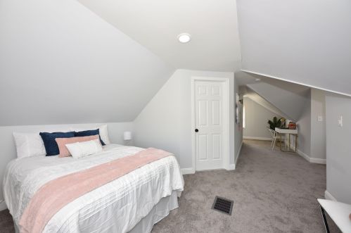 5132 57th St, Milwaukee WI  53218-4216 exterior