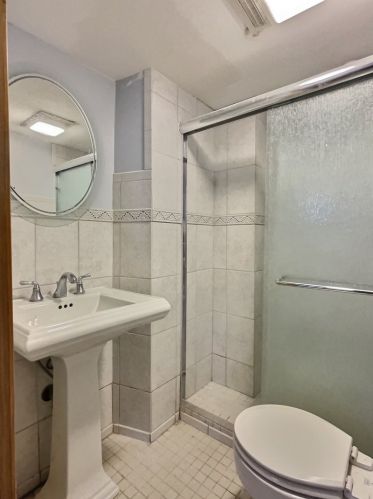 4832 Bernard St, Chicago IL 60625-5414 exterior