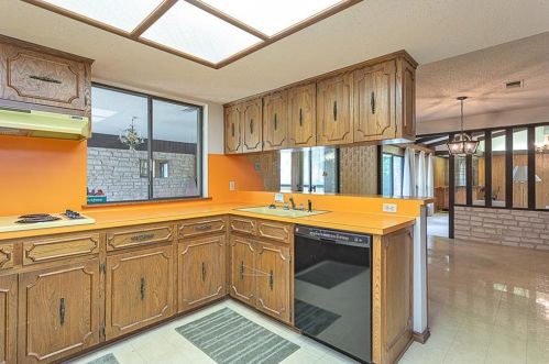 304 Blue Rdg Trl, Austin TX 78746-4538 exterior