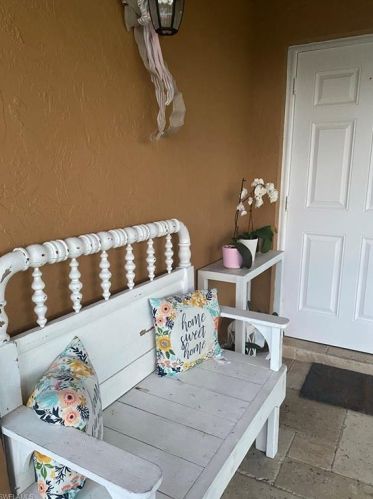 5241 Hunter Blvd, Naples, FL 34116-6256