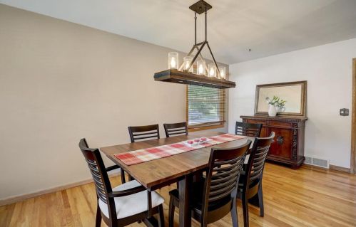 4510 Odana Rd, Madison WI  53711-1445 exterior