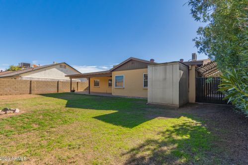 2200 Los Altos Dr, Chandler AZ 85224-1121 exterior