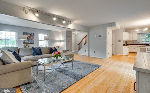 6263 Gentle Ln, Alexandria VA 22310-2260 exterior