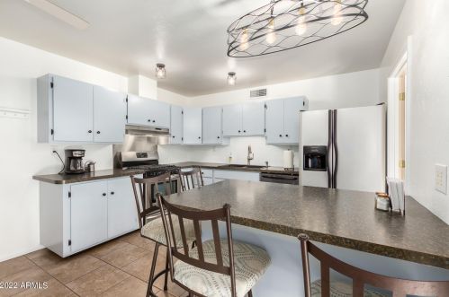 14824 30 Dr, Phoenix AZ 85009-5751 exterior