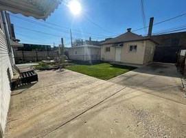 2308 Harding Ave, Chicago IL 60805-1437 exterior