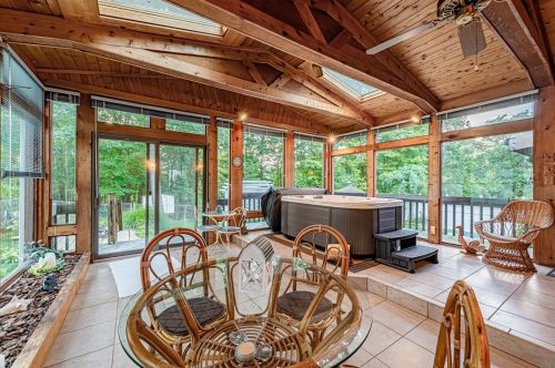 7907 Cypress St, Pittsburgh PA 15237-1931 exterior