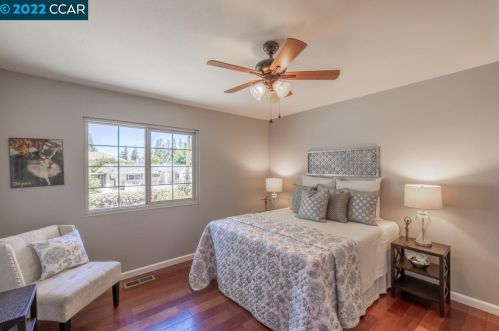 1126 Crowe Pl, Concord CA 94518-1712 exterior