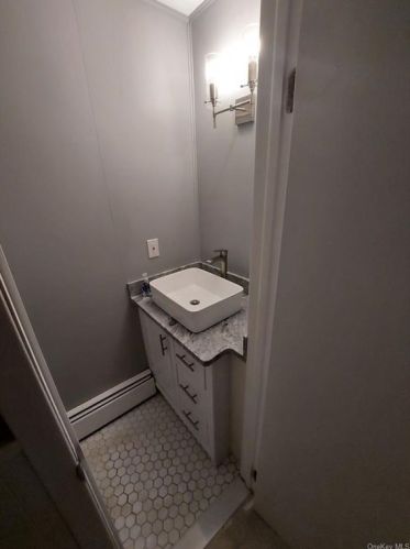 72 Stuart Dr, Poughkeepsie NY 12603-4714 exterior