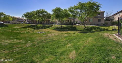 2694 73 Dr, Phoenix AZ 85043-2044 exterior