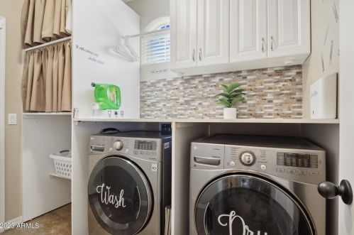 2730 Ellis St, Phoenix AZ 85042-6330 exterior