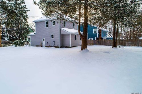 15 17 St, Huntington Station NY 11746-2913 exterior