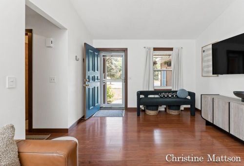 1233 Kreiser Ter, Grand Rapids MI 49506-4082 exterior