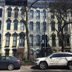 438 Webster Ave, Chicago IL  60614-3813 exterior