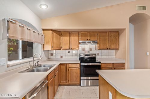 1384 Apollo Ct, Chandler AZ 85286-6216 exterior