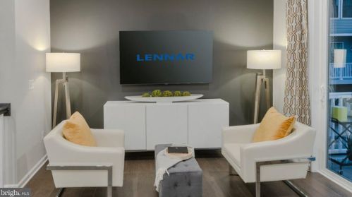 16654 Crabbs Branch Way, Rockville MD 20855-2201 exterior