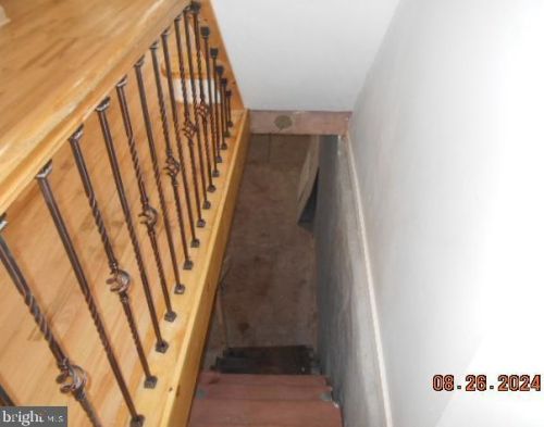 2545 Marshall St, Philadelphia PA 19148-4633 exterior