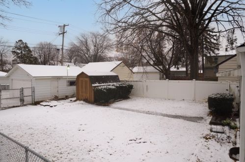 4374 63rd St, Milwaukee WI  53216-1245 exterior