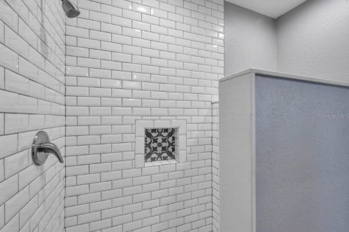 1306 18th Ave, Tampa FL 33605-2639 exterior