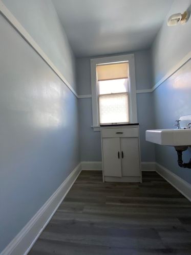 2835 37, Milwaukee WI 53215-3512 exterior