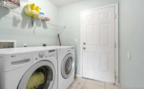 2390 Beechwood Ter, Fort Pierce FL 34952-7302 exterior