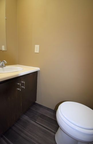 75 Cynthia Cir, Seabrook NH 03874-4491 exterior