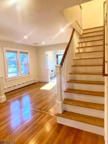 989 Mountain Ave, Mountainside NJ  07092-2706 exterior