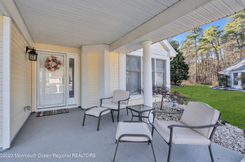 341 Devon St, Lakehurst NJ  08759-4637 exterior