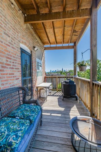 3161 Monroe St, Chicago IL 60624-2545 exterior