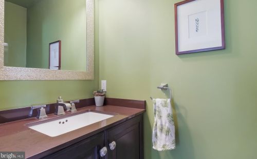 341 4 St, Media PA 19063-3042 exterior