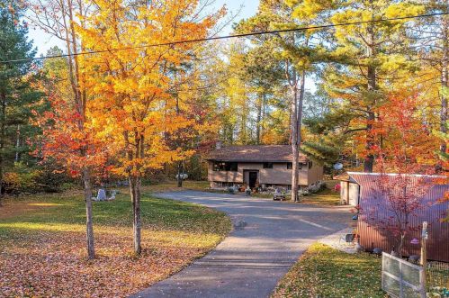 1765 Moss Rdg Rd, Ely MN 55731-9705 exterior