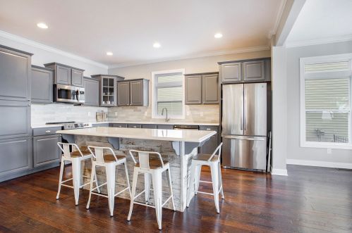 1216 Frst Dr, Kalamazoo MI 49002-6318 exterior