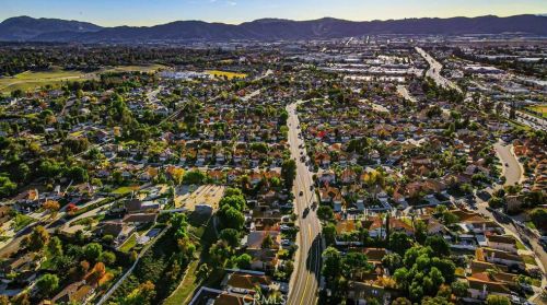 27522 Dandelion Ct, Temecula CA 92591-6126 exterior