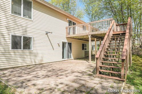 3470 Egner St, Cedar Springs MI 49319 exterior