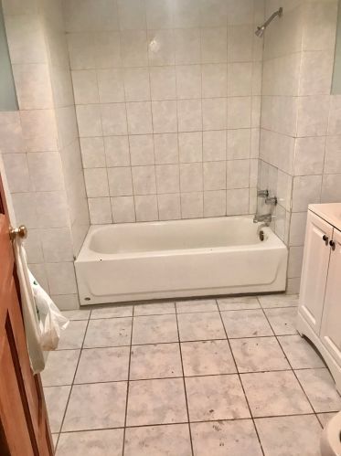 6207 Whipple St, Chicago IL 60659-1418 exterior