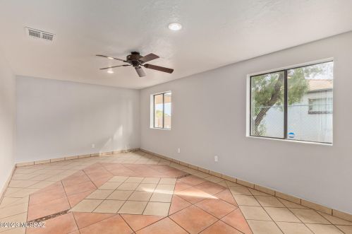 818 Calle Bocina, Tucson AZ  85756-6434 exterior