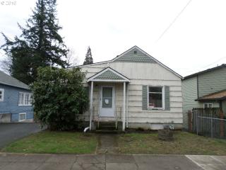 3922 Gladstone St, Portland OR  97202-3138 exterior