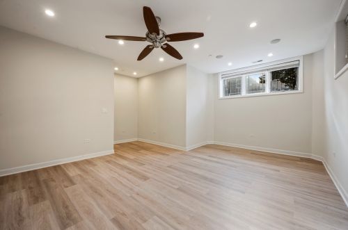 1452 Blackhawk St, Chicago IL 60610-1170 exterior