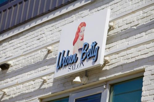 814 Bluff Dr, Austin TX  78745-4516 exterior