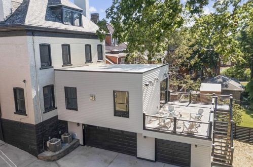 5532 Forbes Ave, Pittsburgh PA  15217-1126 exterior