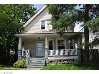 3942 Poe Ave, Cleveland, OH 44109-2211