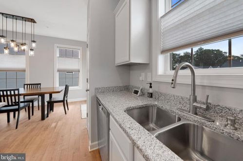 38 Overlook Dr, Hanover PA 17331-9136 exterior