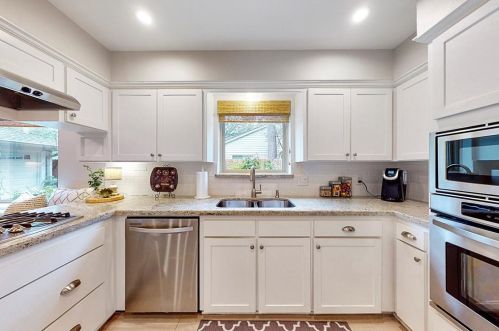 2018 Thousand Pne Dr, Humble TX 77339-3147 exterior