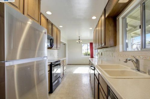 4299 Cherrywood Ct, Concord CA exterior